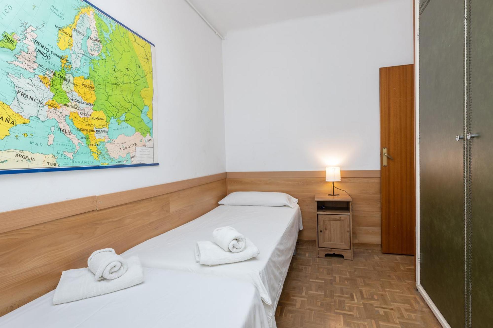 Apartment Aparteasy - Atic Sants